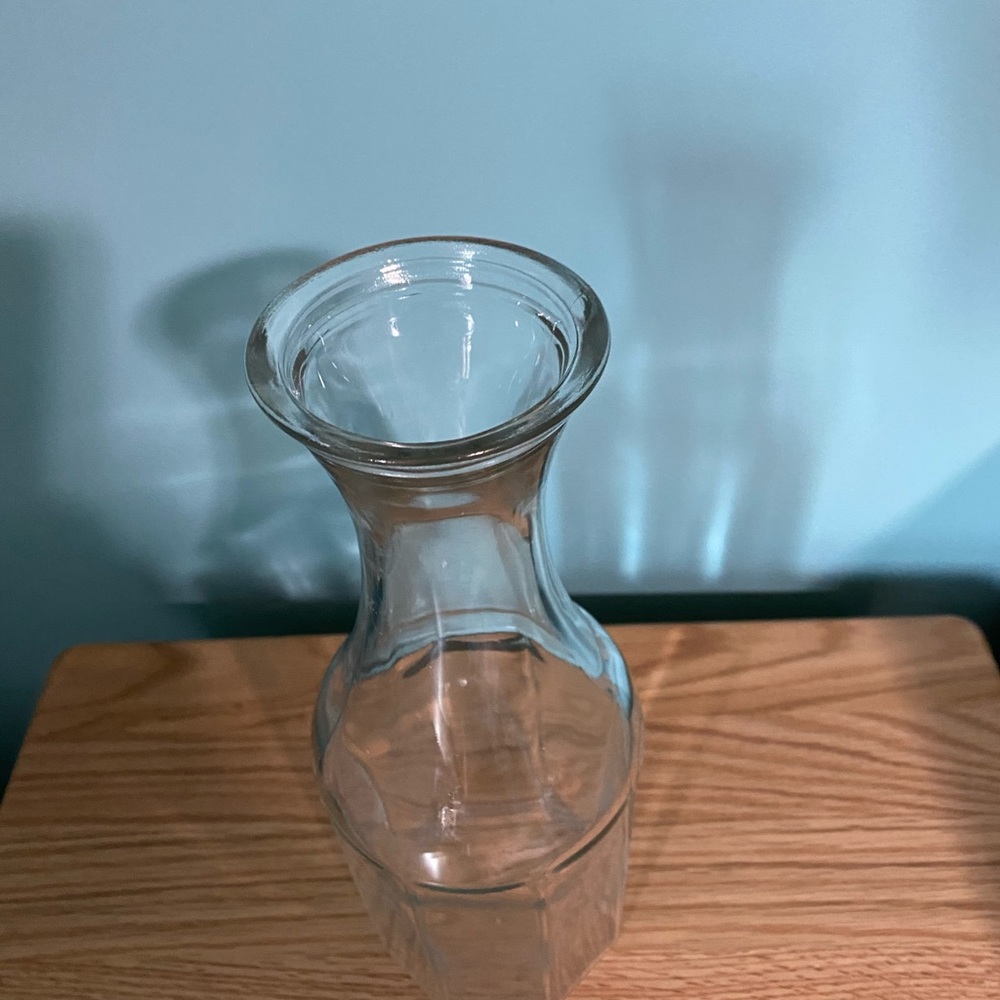 Glass Carafe - Picture 2 of 3